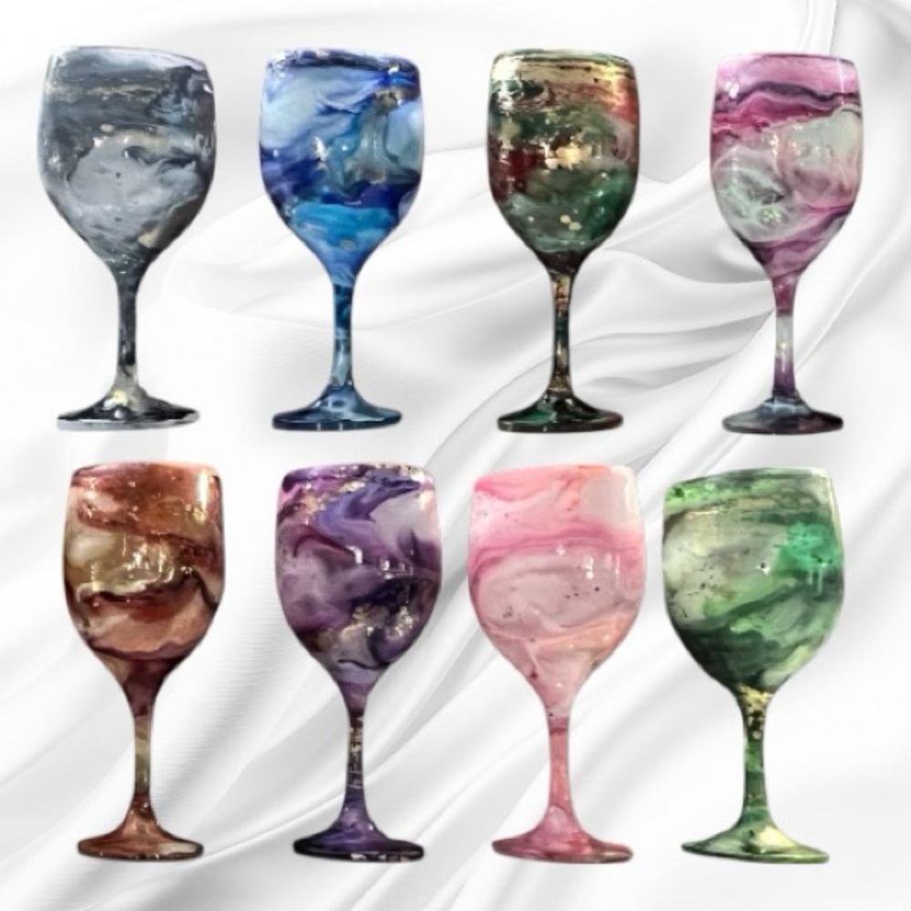 Handcrafted “Playful Purple ” Custom Large Wine Glass. 20 oz - Picture 6 of 9